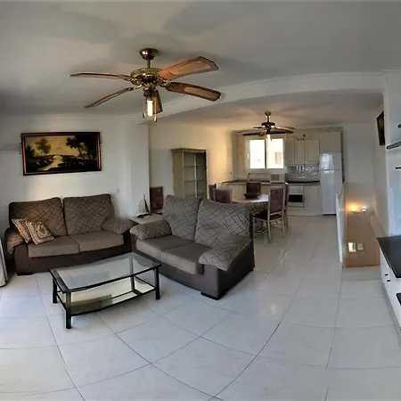 La Carihuela Homebeach 托雷莫利诺斯